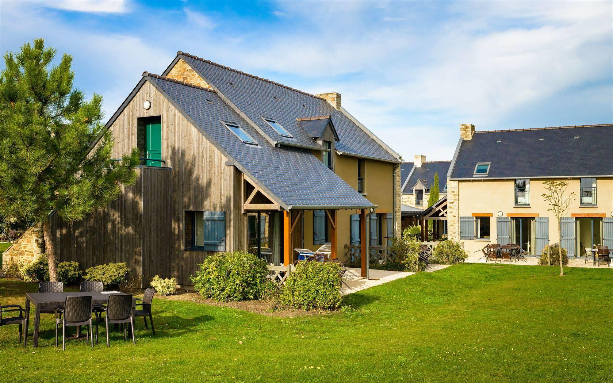 Lagrange Vacances Les Hauts De La Houle Cancale Exterior photo